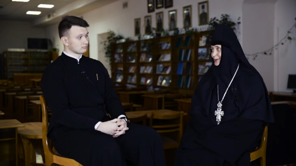 в текст